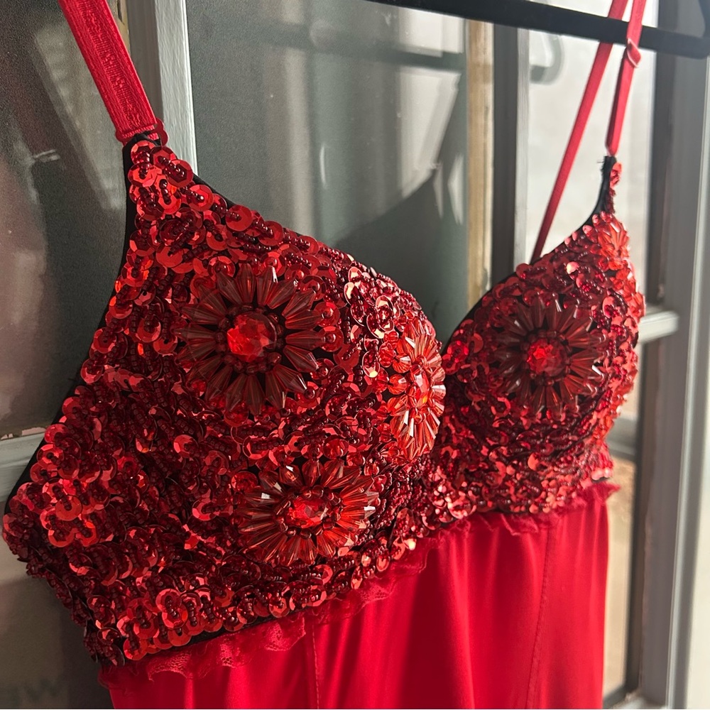 Vintage Beaded Bust Sequin Silky Satin Red Showgirl Lingerie Night Gown Shelly S - Picture 10 of 13